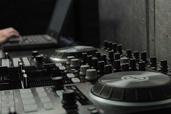 mutlu-muzik-mearket-b